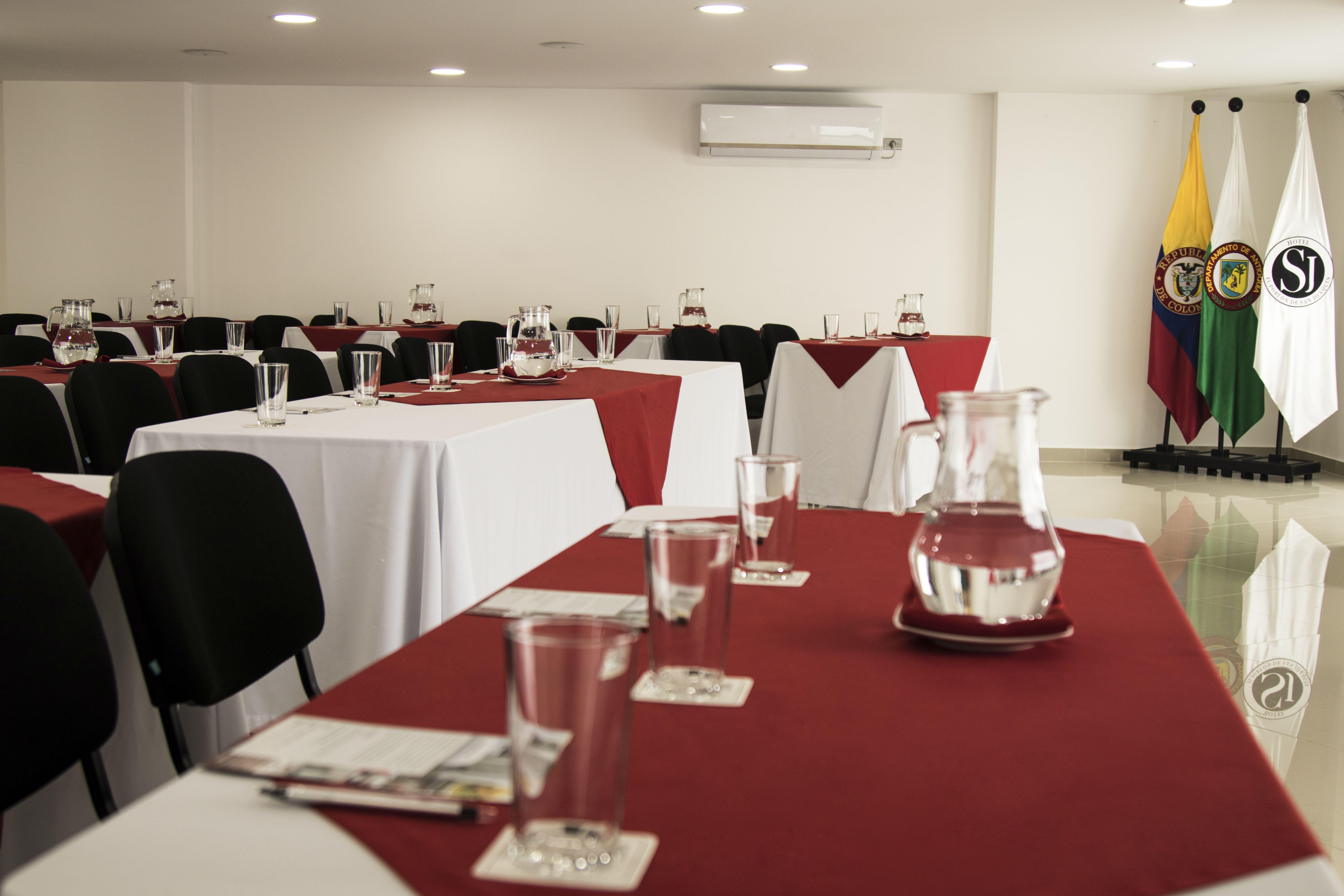 Hotel El Porton De San Joaquin Medellín Zewnętrze zdjęcie